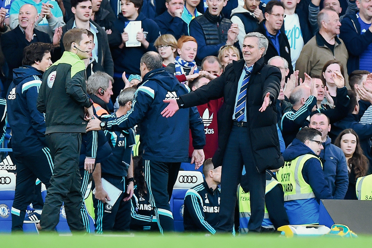 El técnico del Chelsea José Mourinho habló sobre su delantero Diego Costa. (Foto Prensa Libre: AFP).