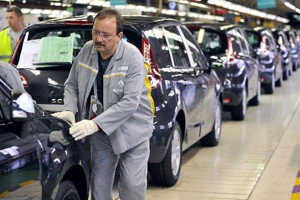 Fabricantes de autos,  los más impactados. (Foto Prensa Libre: AFP)