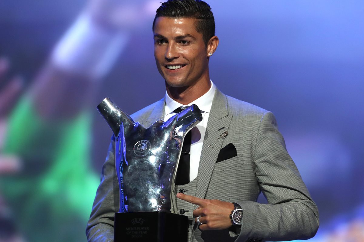Cristiano Ronaldo es elegido mejor jugador de la Uefa de la temporada