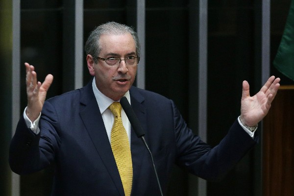 Cámara de Diputados de Brasil revocó el mandato del expresidente del Parlamento, Eduardo Cunha.(Foto Prensa Libre:AP).