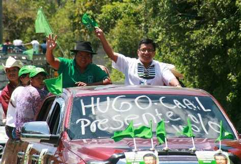 El actual alcalde de Tactic, Alta Verapaz,  Hugo Caal, quien busca la reelección con  la UNE-Gana, espera instrucciones de la dirigencia  de la coalición.