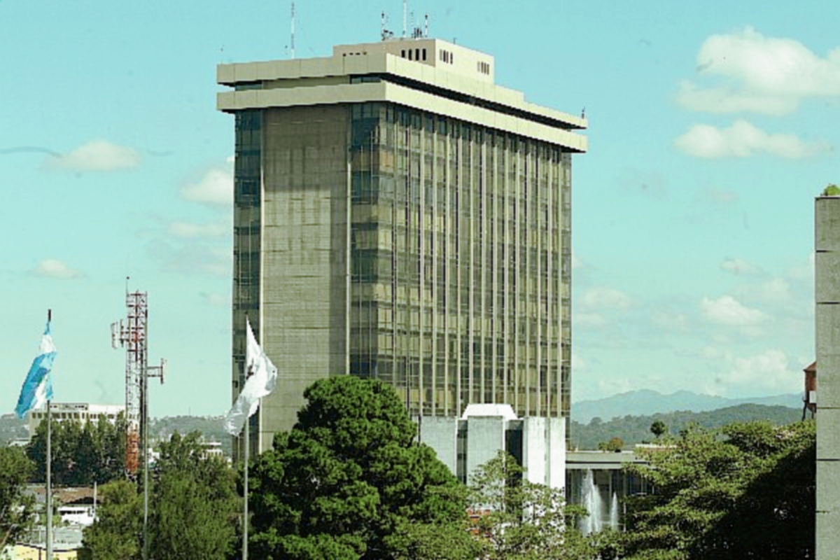 Finanzas adjudicó este martes Q637 millones en bonos del Tesoro. (foto Hemeroteca PL)