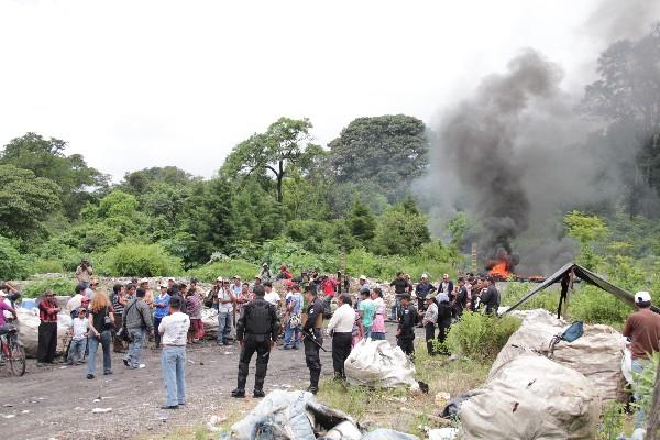 vecinos de San Juan Alotenango, Sacatepéquez, se manifiestan contra   recicladora.