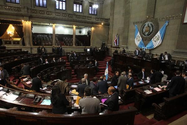 Los diputados podrían elegir el próximo jueves a los magistrados al TSE, luego de dos reuniones privadas que sostuvieron el fin de semana.