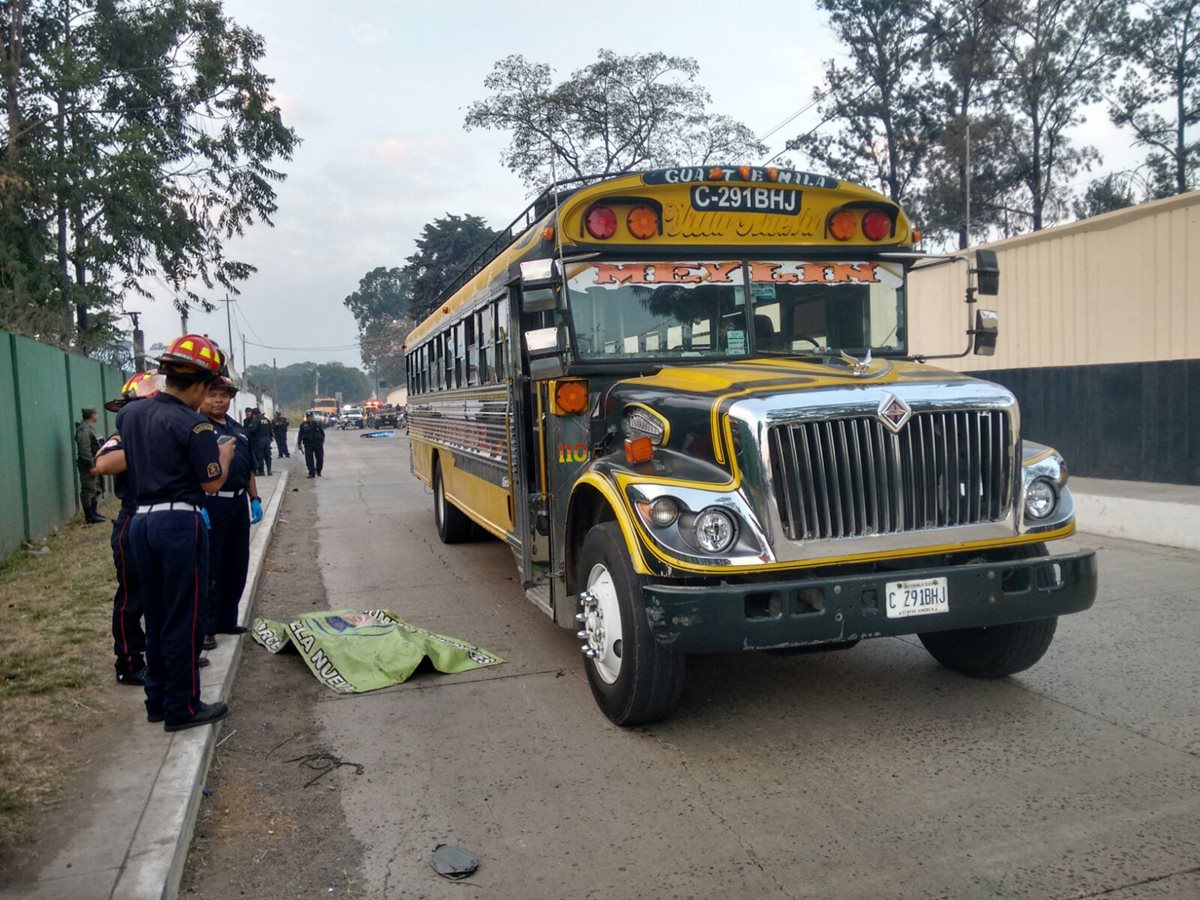 Asaltos A Buses Dejan Dos Muertos Y Diez Heridos