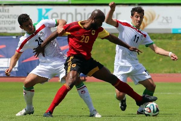 Irán y Angola igualaron 1-1 en un partido de preparación disputado este viernes en Austria. (Foto Prensa Libre: AP)