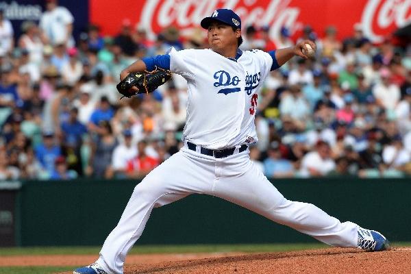 Ryu Hyun-Jin fue clave para los Dodgers en Australia. (Foto Prensa Libre: AFP)