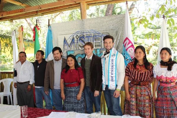 Representantes de organizaciones, durante el lanzamiento del proyecto.