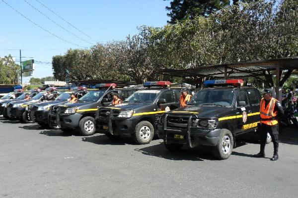 Autopatrullas que fueron  entregadas a la Comisaría 73, en Chimaltenango.