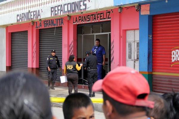 Lugar donde murió degollado un hombre, en Jalapa. (Foto Prensa Libre: Hugo Oliva) <br _mce_bogus="1"/>