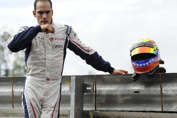 El piloto venezolano, Pastor Maldonado, dijo que el Gran Premio de Brasil del próximo fin de semana, "será como estar en casa". (Foto Prensa Libre: Archivo)