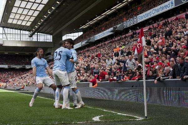 Los jugadores del Manchester City son los mejores pagados del mundo. (Foto Prensa Libre: AP)