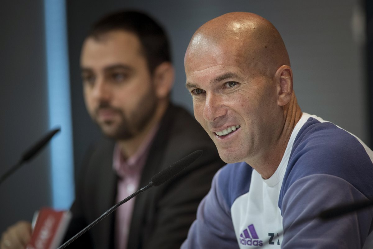 Zinedine Zidane quiere tranquilidad para su equipo. (Foto Prensa Libre: EFE)