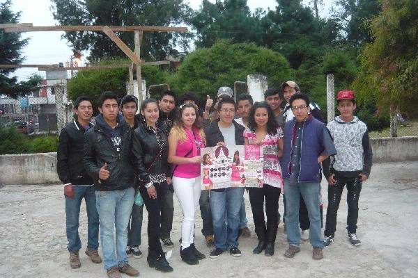 Parte del grupo que organiza la actividad navideña,    en la cabecera de San Marcos.