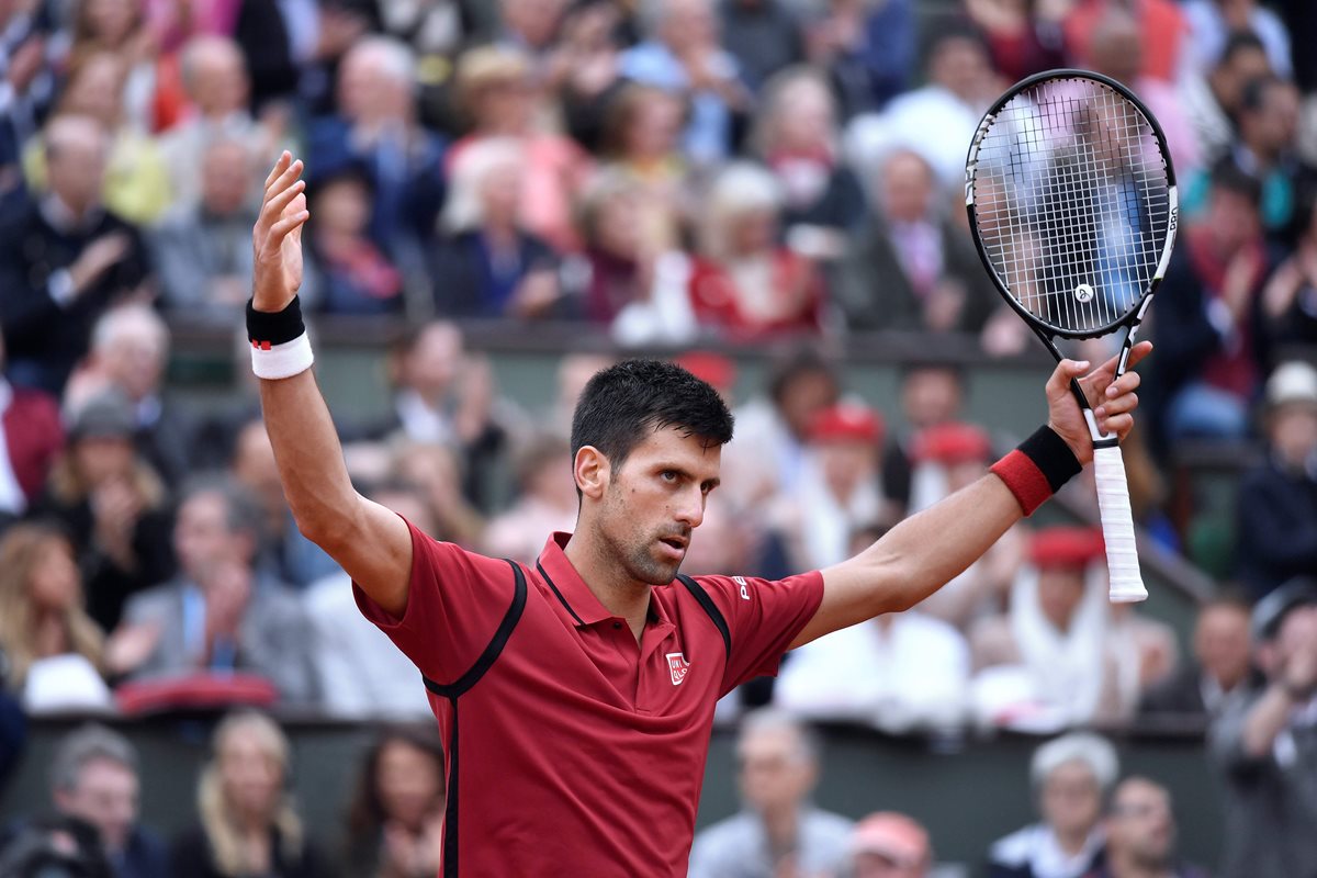 Djokovic sumó un nuevo triunfo a su basto palmarés de títulos en el tenis. (Foto Prensa Libre:AFP)