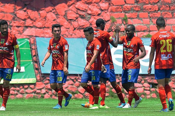 Los rojos pedirán reprogramar el partido contra Malacateco. (Foto Prensa Libre: Francisco Sánchez).