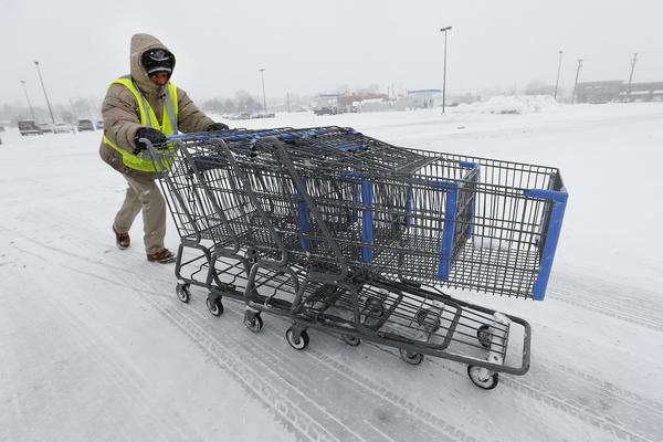 Según el FMI algunos factores que influyeron en la baja del crecimiento se encuentran el invierno duro, la corrección de inventarios y un mercado inmobiliario débil. (Foto Prensa Libre: AP)