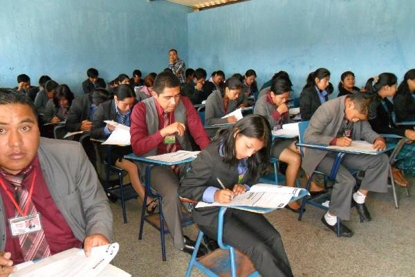 Jóvenes, durante  la evaluación.