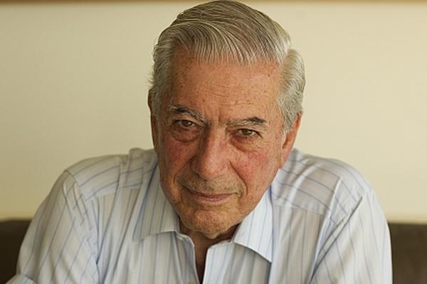 El escritor peruano Mario Vargas Llosa recibirá premio en México.