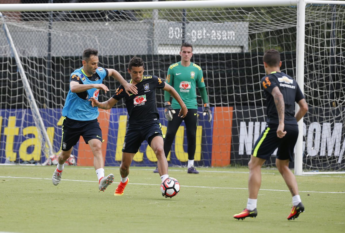 Brasil sabe que necesita golear a Haití para optar por un boleto a los cuartos de final. (Foto Prensa Libre: EFE)