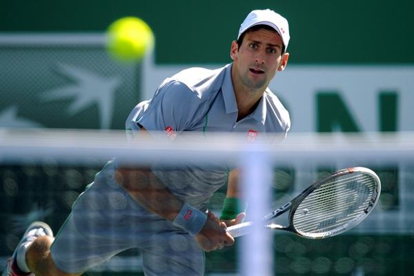 Djokovic va en busca del título en Indian Wells. (Foto Prensa Libre: AP)