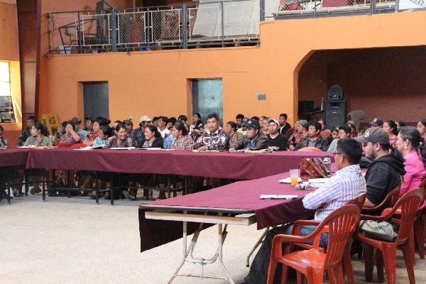 Habitantes de    Sololá se organizan en favor de la salud.