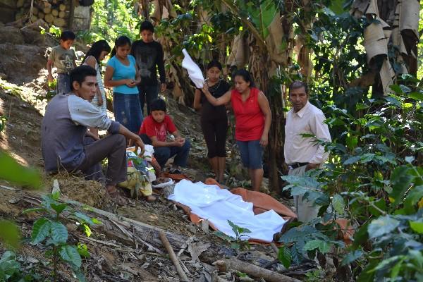 Familiares de López lamentan lo ocurrido.