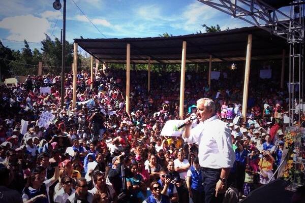 Pérez Molina durante su discurso en San Pedro Pinula, Jalapa. (Foto Prensa Libre: Mides)