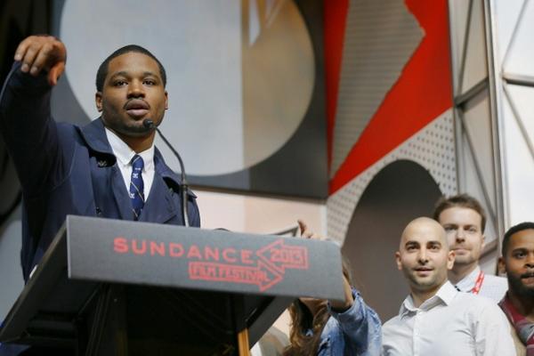 El director Ryan Coogler, al recibir el premio, en Utah.