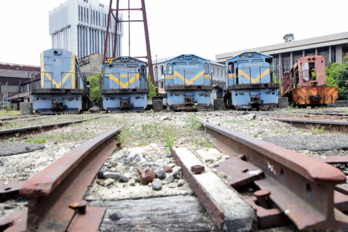 En la antigua estación de tren, en la zona 1, podría ser instalado el centro administrativo. (Foto Prensa Libre:  Alvaro Interiano.)