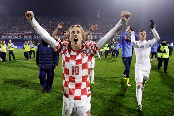 El mediocampista Luca Modric es la principal figura de la selección de Croacia para el Mundial de Brasil. (Foto Prensa Libre: AS Color)<br _mce_bogus="1"/>