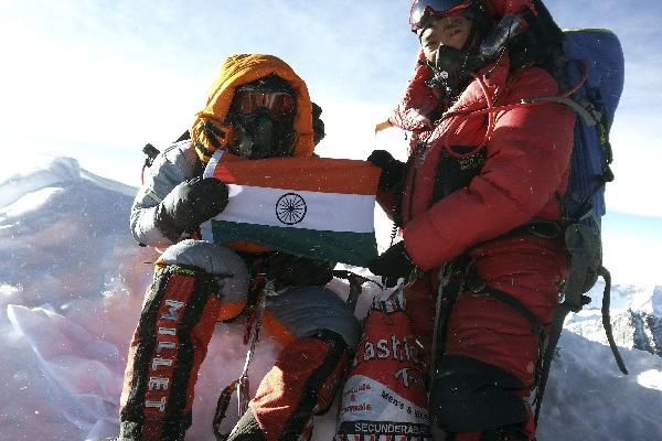 Adolescente Malavath Purna, de la India, ya piensa en próximo reto tras escalar el Everest. (Foto Prensa Libre: EFE)