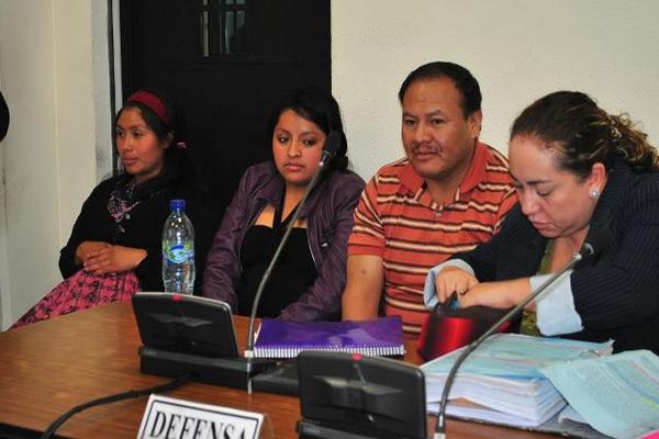 Un agente policial y dos mujeres son enviados a juicio por el secuestro de un hombre en Cantel, Quetzaltenango. (Foto Prensa Libre: Alejandra Martínez)<br _mce_bogus="1"/>