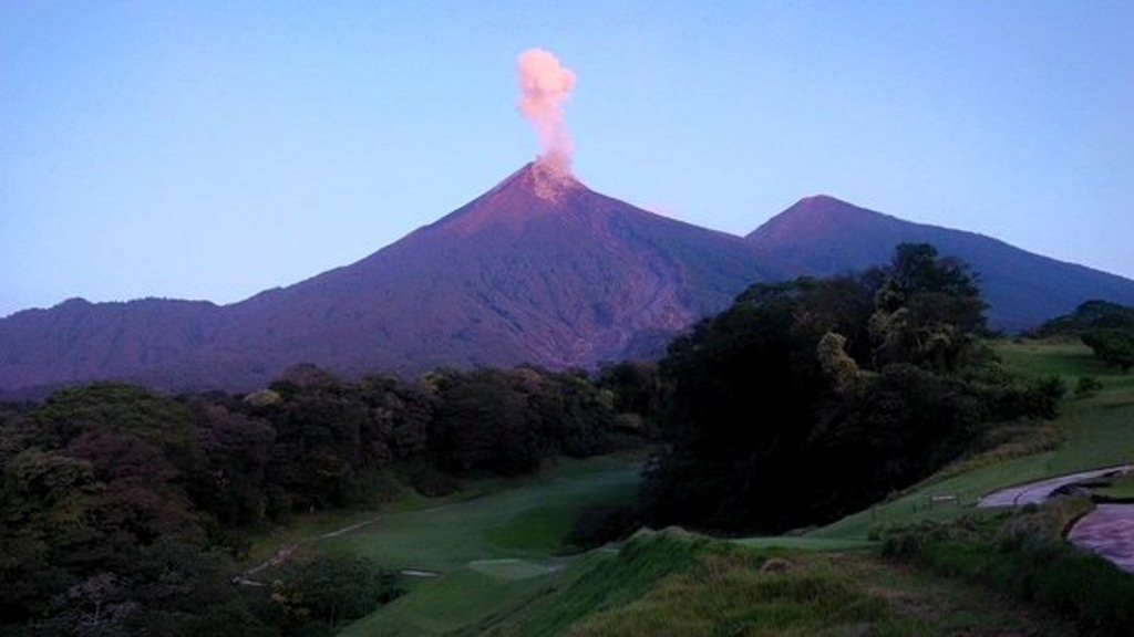 Volcán de Fuego aumenta actividad eruptiva. (Foto Prensa Libre: Conred)