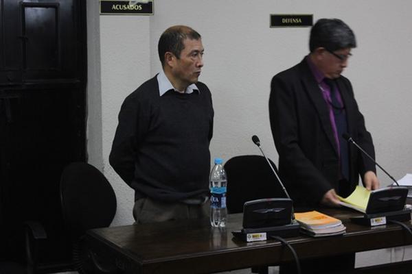 ?Fermín Solano asiste una jornada más del juicio en su contra por la matanza de El Aguacate. (Foto Prensa Libre: José Rosales)