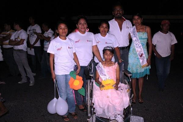 reina de  discapacitados de Chiquimula,  tras haber participado en caravana.