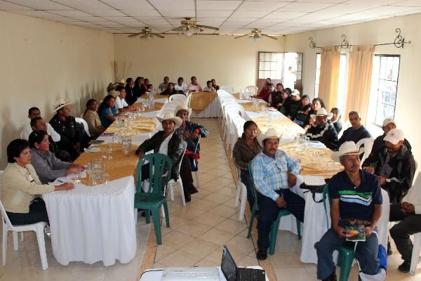 Miembros de Cocode de Jalapa participan en taller impartido por Segeplan.