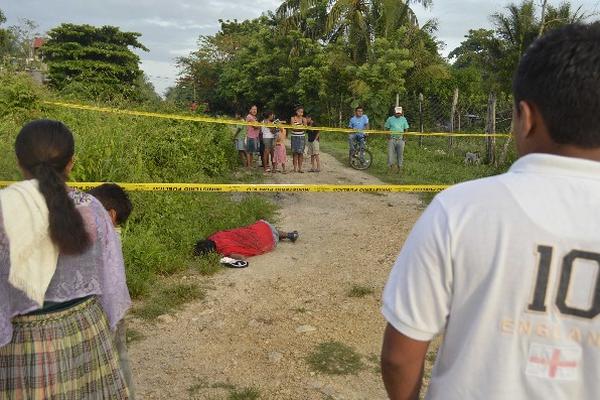 Escena del crimen cometido   en Sayaxché, Petén.