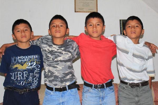 Los  cuatrillizos culminaron  con   la primaria, y  el próximo  miércoles  cumplirán años.