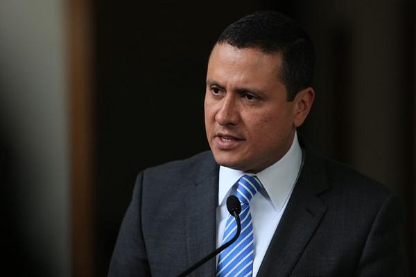 El canciller Carlos Raúl Morales durante la conferencia de prensa en la Casa Presidencial. (Foto Prensa Libre: Cortesía Presidencia)