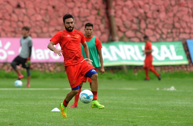 Carlos Kamiani, nuevo jugador de Municipal, durante el trabajo del martes por la mañana. (Foto Prensa Libre: Edwin Fajardo).