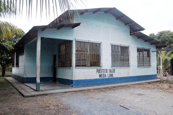 Puesto de Salud de la aldea Media Luna, en Puerto Barrios, Izabal, está desabastecido. (Foto Prensa Libre: Edwin Perdomo)