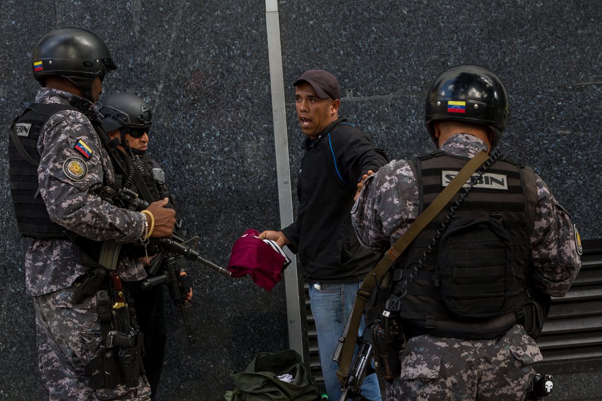 Mueren Ocho Hombres En Enfrentamiento En Caracas – Prensa Libre