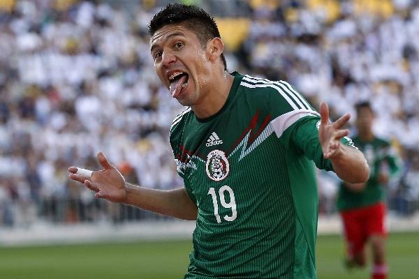 Oribe Peralta es una de las figuras de la selección mexicana que se prepara para el Mundial de Brasil. (Foto Prensa Libre: Archivo)<br _mce_bogus="1"/>