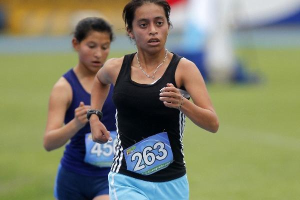 Irene Barrondo consiguió la marca que le permitirá participar en el Campeonato Juvenil que se efectuará en EE. UU. (Foto Prensa Libre: Eduardo González)