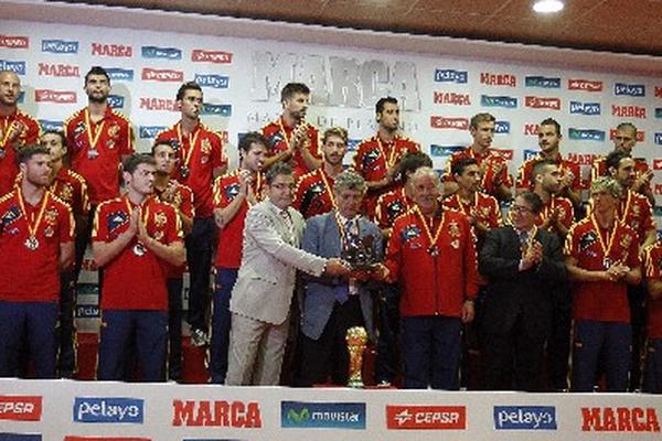 La Roja sigue siendo la número uno. (Foto Prensa Libre: EFE)