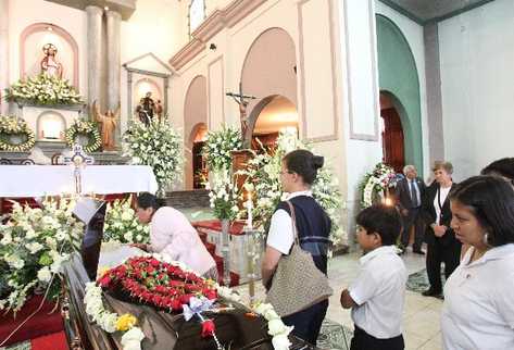 Iglesia Católica pierde a servidor