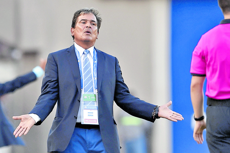 José Luis Pinto buscará trascender con Honduras en la Copa Oro que se avecina. (Foto Prensa Libre: AFP)