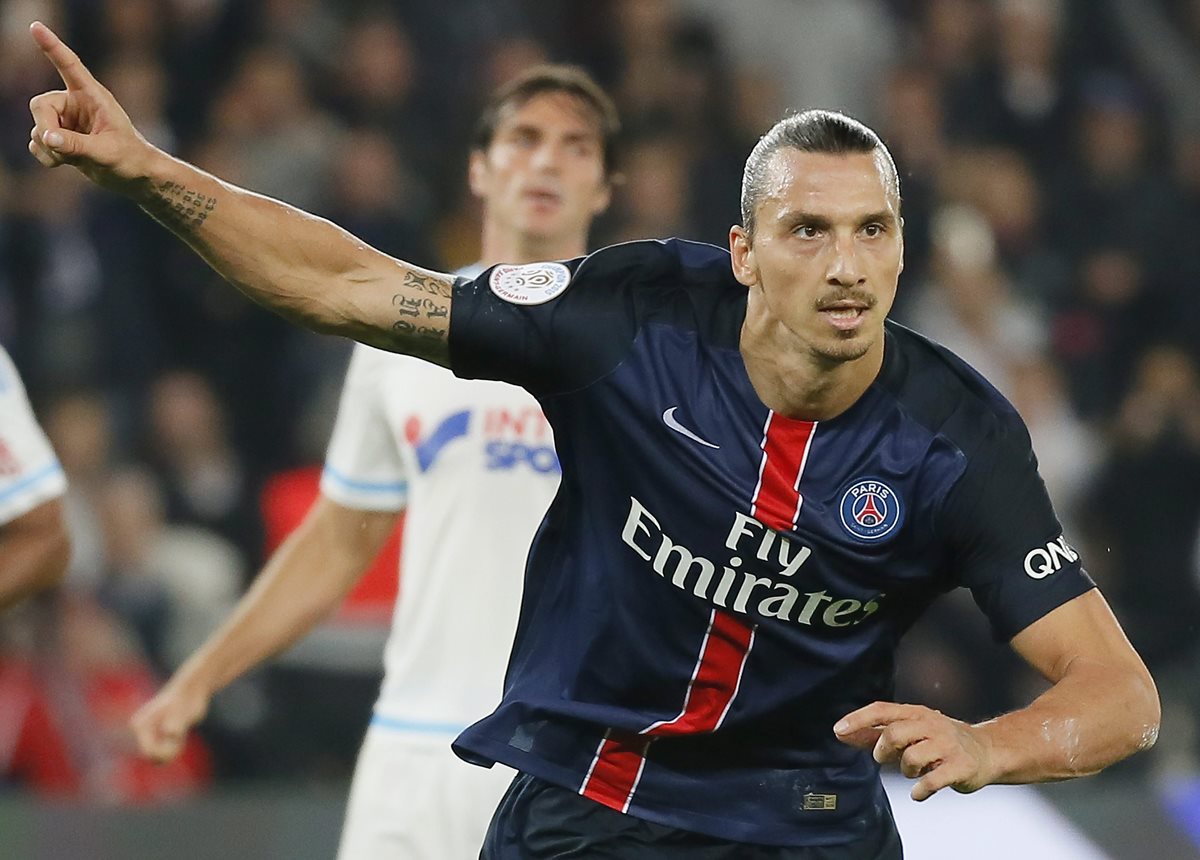 Zlatan se convirtió en artillero histórico del PSG. (Foto Prensa Libre: EFE)