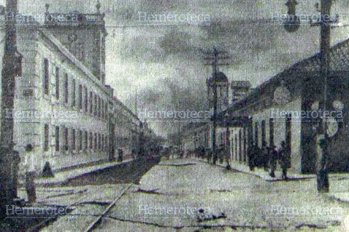 1915: Novena avenida de la zona 1. Foto: Hemeroteca PL